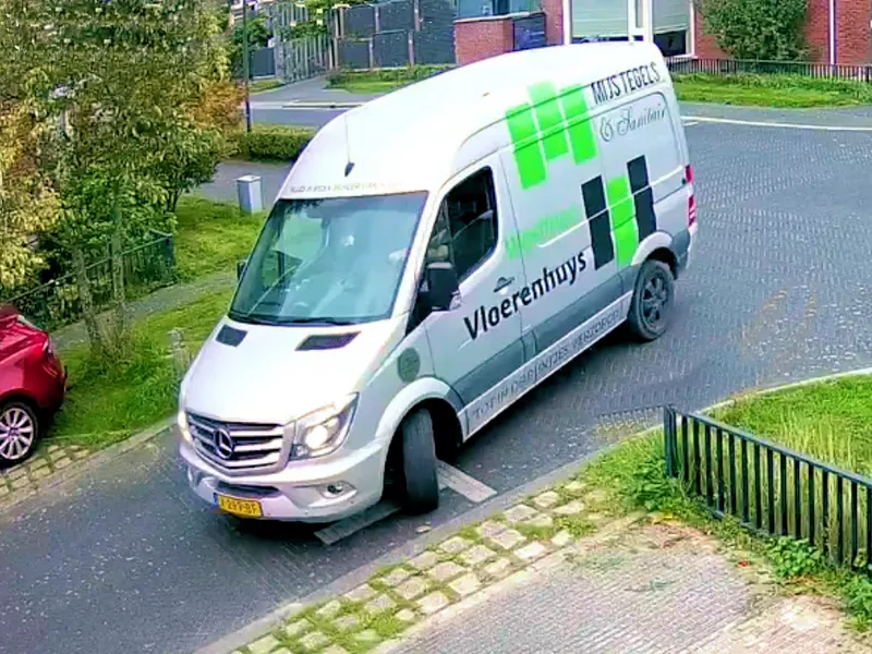 Bedrijfsbus van MIJS Bedrijfsbus van MIJS Tegels & Sanitair in West-Friesland